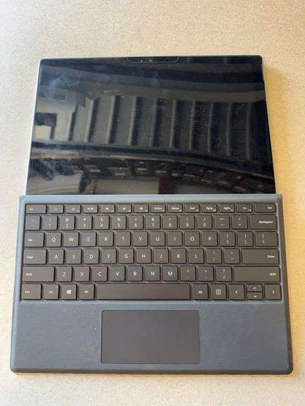 (1 Qty) Microsoft Windows Table Model:1724