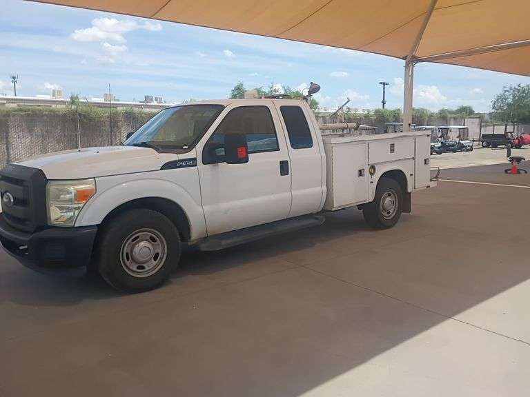 2011 Ford F-350 SD XL Utility Truck