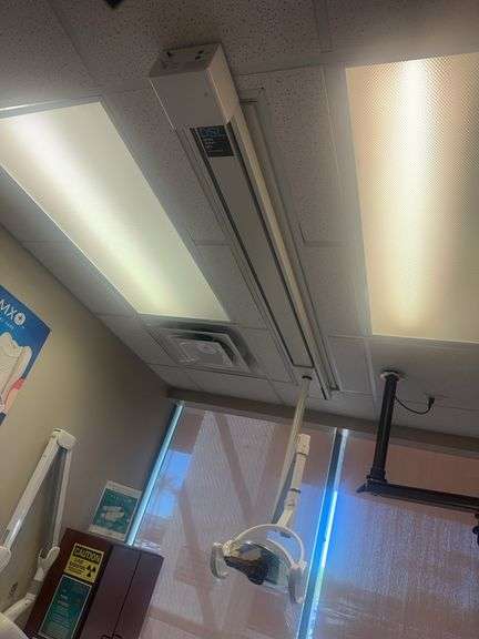 CLESTA DENTAL Light AL-515T Hanging Swivel Light with Track (WINNING Bidder Is Responsible For Remov