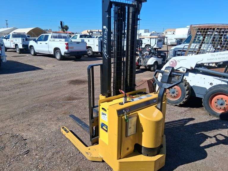 2011  Yale  MSW030SCN12TV083  Pallet Jack