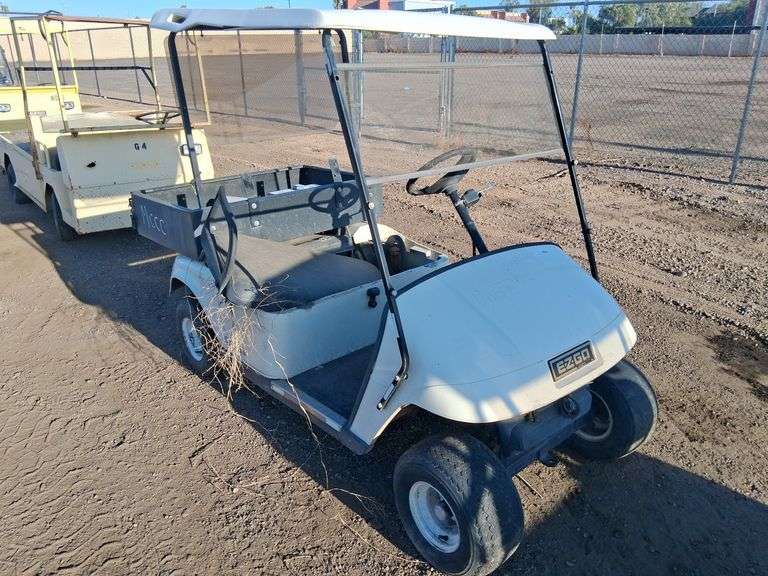 E-Z-GO  TXT  Utility Cart