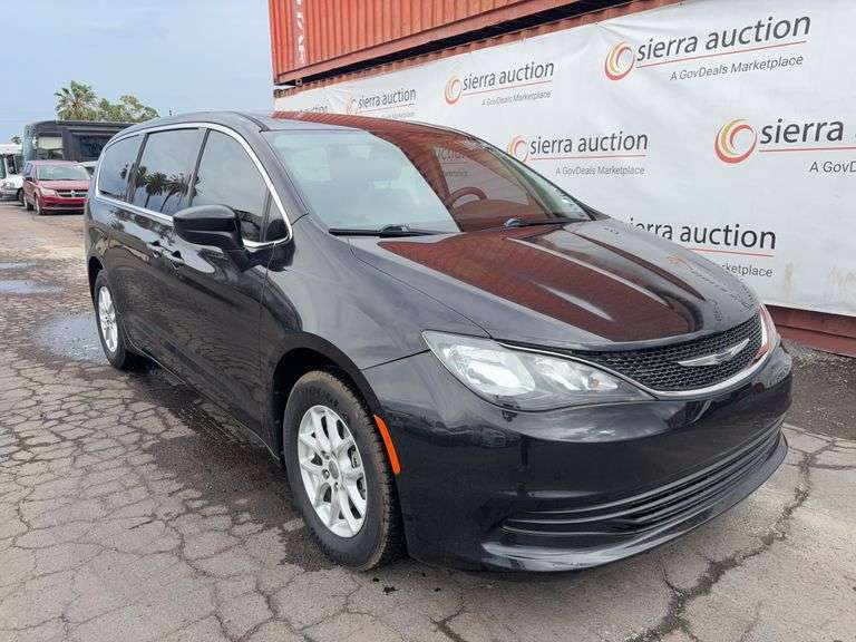 2017 Chrysler Pacifica Touring