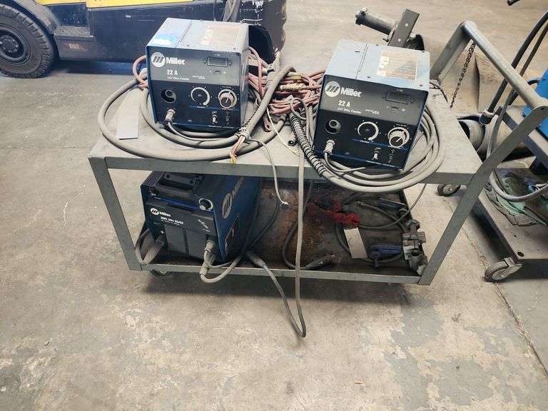 Miller XMT 304 CC/CV DC Inverter Welder w/ (2 qty) S-22A 24V Wire Feeders