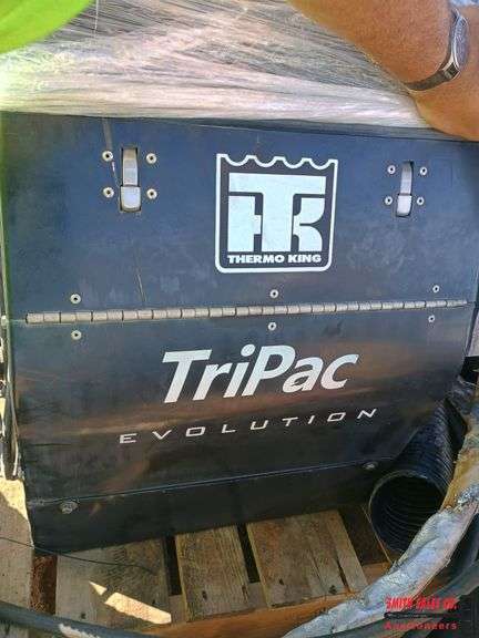 Thermo King Tripac Evolution APU - Smith Sales Auctioneers LLC
