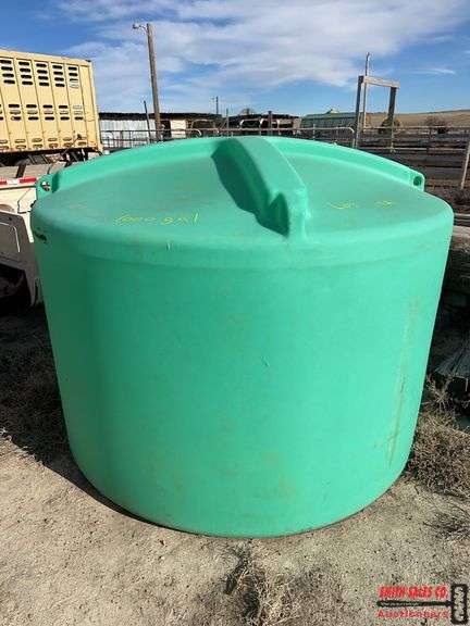 1000 Gal. Green Tank