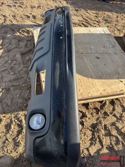 2006 Suburban Front bumper