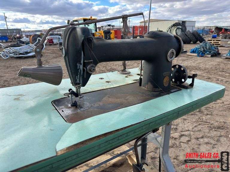 Singer Sewing Machine for Leather