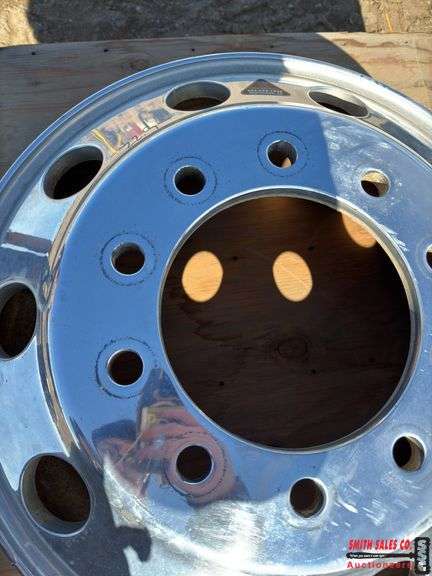 1 Hub pilot wheel 22.5
