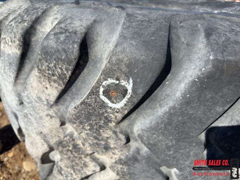 Pair tires 17.5-25 L - 3