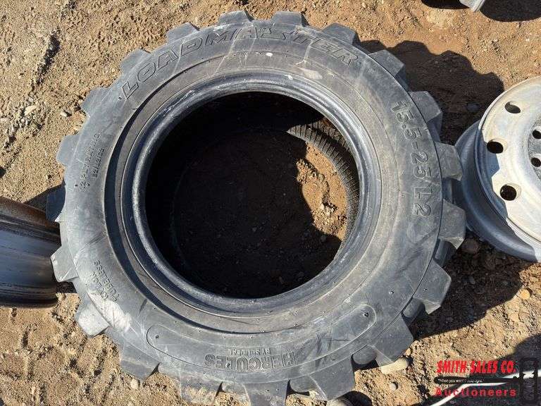 Pair of tires 15.5 -25 L2