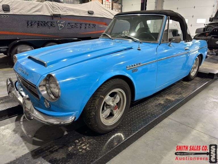 1970 Datsun 2000 in Colstrip, MT