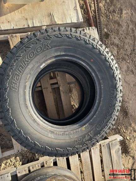 Unused Hankook P255-75R17 tires
