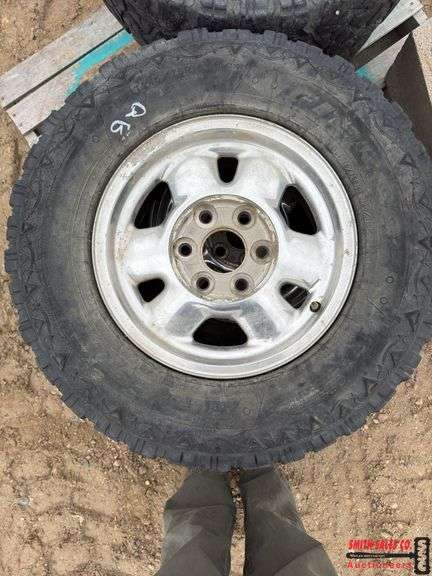 Set of Four LT 245 / 75 R 16 Tires