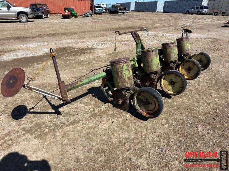 3PT John Deere 569