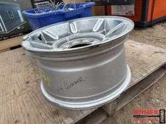 Hummer H2 8 Lug Wheel + Peg Board Hooks