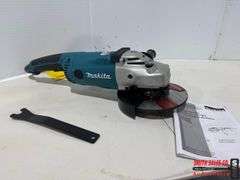 Makita Angle Grinder GA7021
