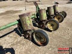 3PT John Deere 569
