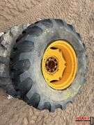 Pair of 16.9-24 Wheel and Tire for Ford Tractor