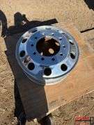 1 Hub pilot wheel 22.5