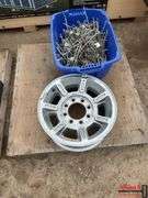 Hummer H2 8 Lug Wheel + Peg Board Hooks