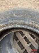 Two Different Size Tires : P25 / 60R19 108H & LT 285/ 70R17