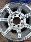 Hummer H2 8 Lug Wheel + Peg Board Hooks