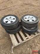 Set of Four 225 / 60R16 Tires