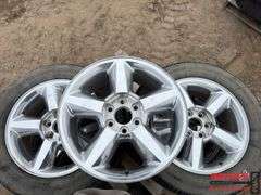 Set of Four 275 / 55R20 Tires