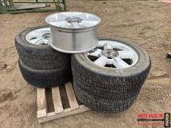 Set of Four 275 / 55R20 Tires