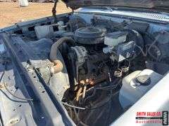 GMC Suburban 1/2 ton