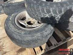 Set of 5 tires - LT245/ 75R16