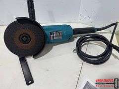 Makita Angle Grinder GA7021