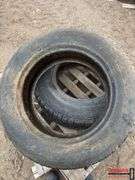 Two Different Size Tires : P25 / 60R19 108H & LT 285/ 70R17