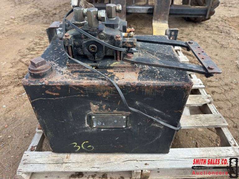 Hydraulic Tank & Plow Frame
