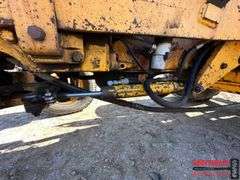 John Deere 480-B Forklift