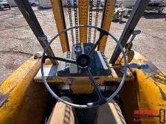 John Deere 480-B Forklift