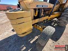 John Deere 480-B Forklift