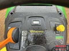John Deere D140