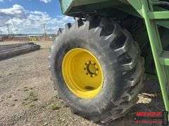 1984 John Deere 7720 Combine