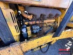 John Deere 480-B Forklift