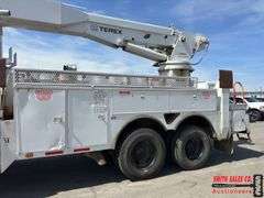 2009 International 7400 Boom Pole Truck in Billings, MT