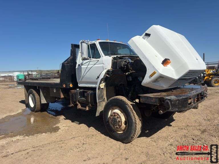 1990 Ford Bale Bed Truck