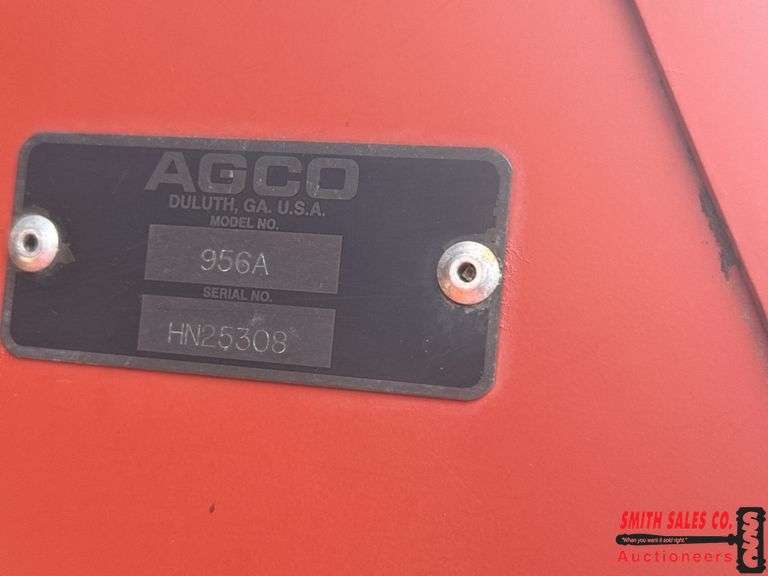 Hesston 956A Round Baler