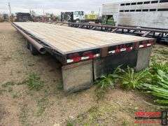 2011 PJ 44 ft. GN Trailer w/ Hay Racks