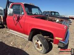 1 Ton Chevrolet Truck 4x4