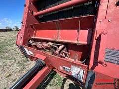 Hesston 565A Baler