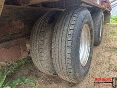 2011 PJ 44 ft. GN Trailer w/ Hay Racks