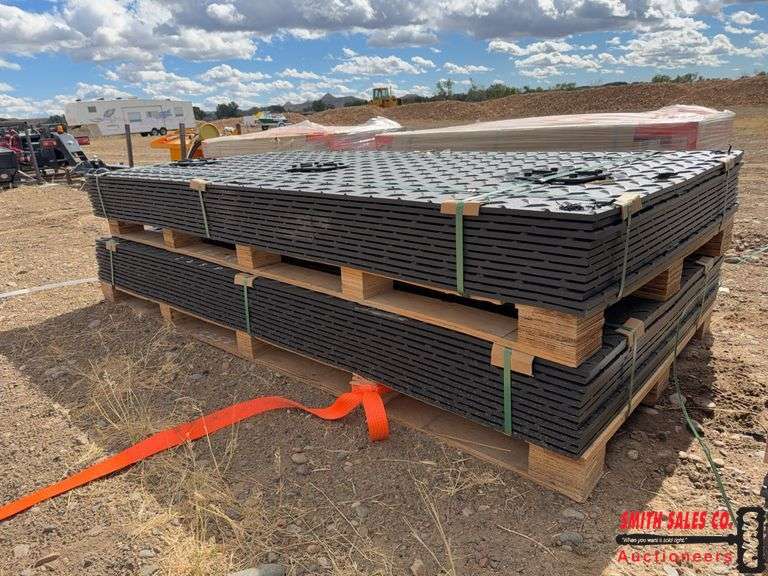 Round Protection Mat 2 Bundles of Ground Protection Mats - Smith Sales Auctioneers LLC