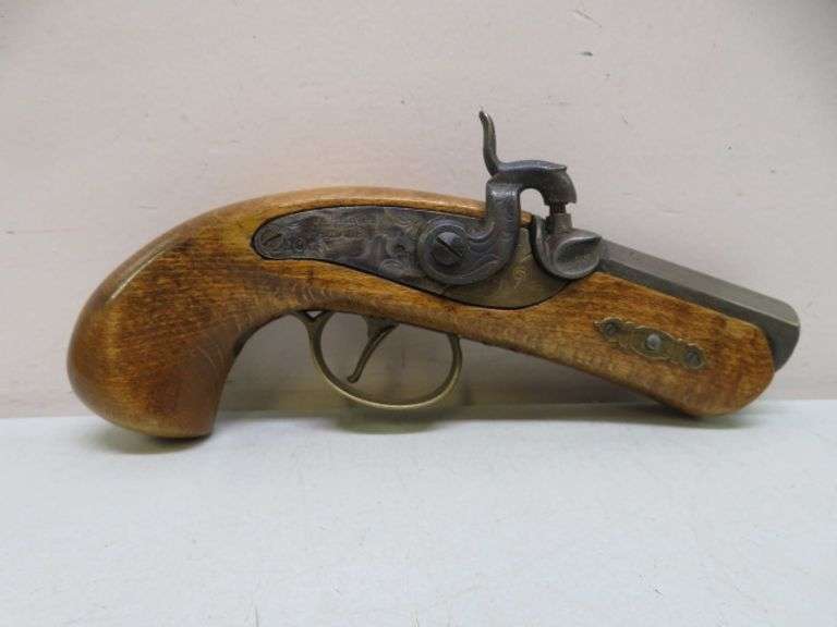 Online Auction Wednesday, April 8