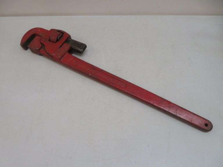 Trimont 24" Pipe Wrench